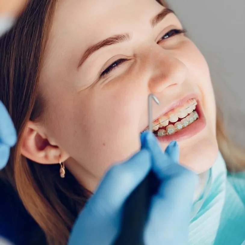 Atención dental a adolescentes